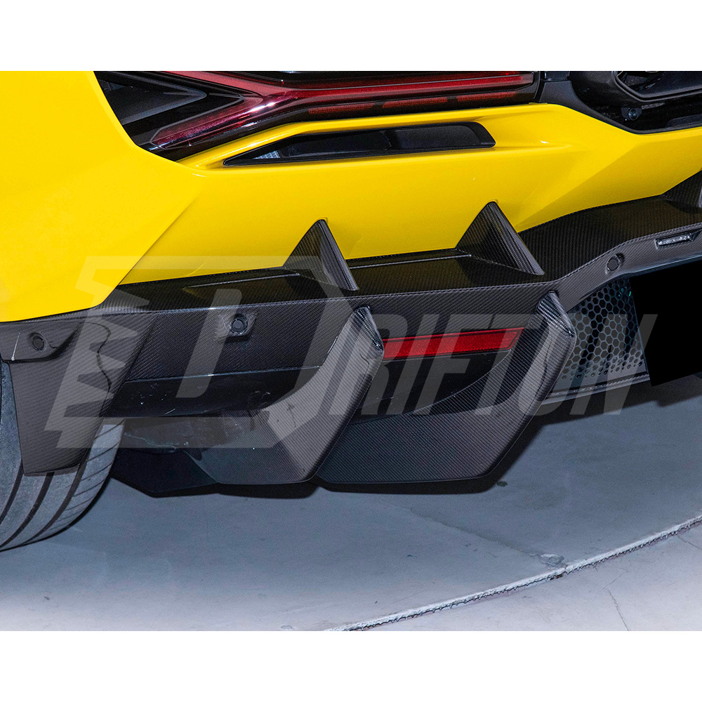 OEM Style Dry Carbon Fiber Aero Body Kits For Lamborghini Revuelto 2023-ON