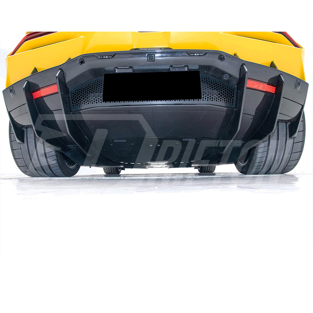 OEM Style Dry Carbon Fiber Aero Body Kits For Lamborghini Revuelto 2023-ON