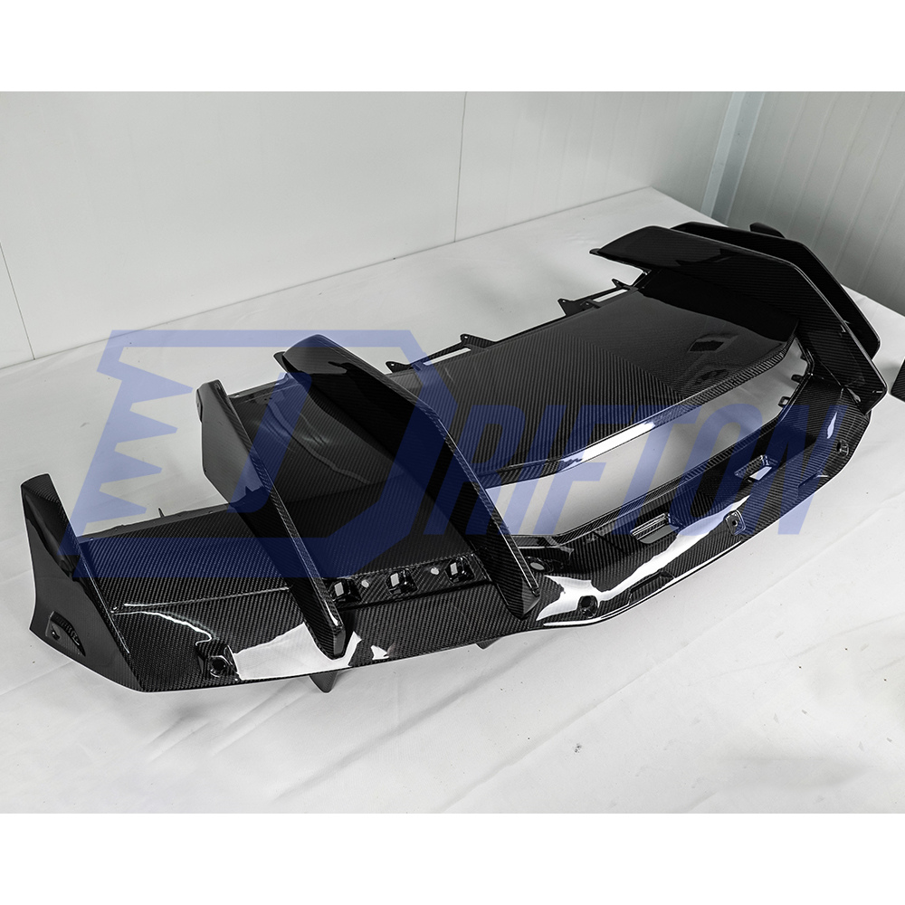 OEM Style Dry Carbon Fiber Aero Body Kits For Lamborghini Revuelto 2023-ON