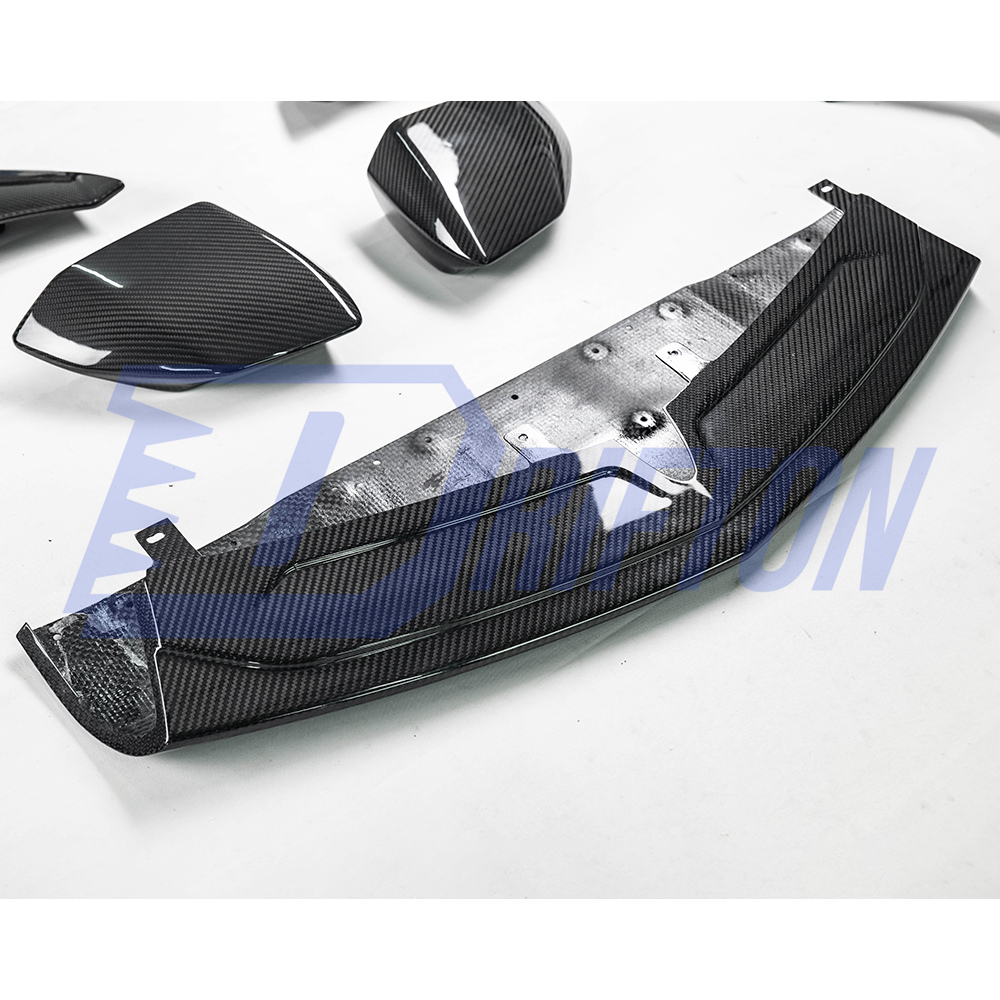 OEM Style Dry Carbon Fiber Middle Front Lip For Lamborghini Revuelto 2023-ON
