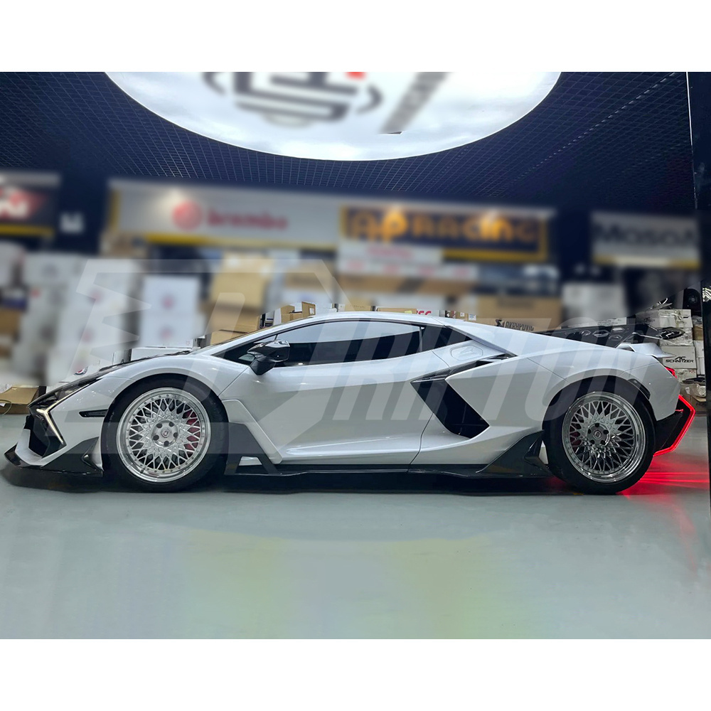 Duke Style Dry Carbon Fiber Aero Body Kits For Lamborghini Revuelto 2023-ON