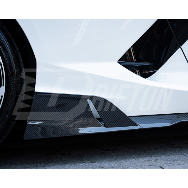 Mansory Style Dry Carbon Fiber Side Skirts For Lamborghini Revuelto 2023-ON