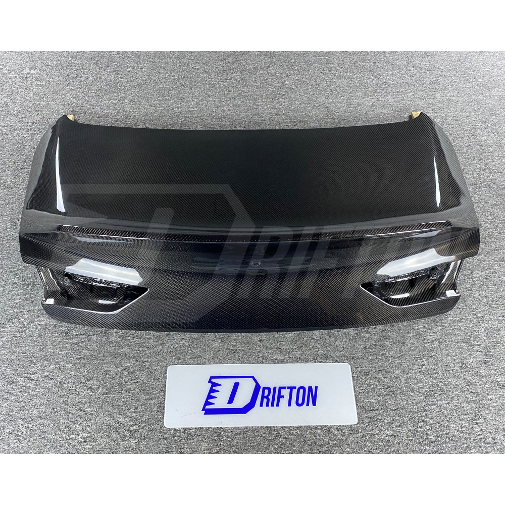 High Kick Style Carbon Fiber Rear Trunk Boot Lid For Infiniti Q60 2016-2022