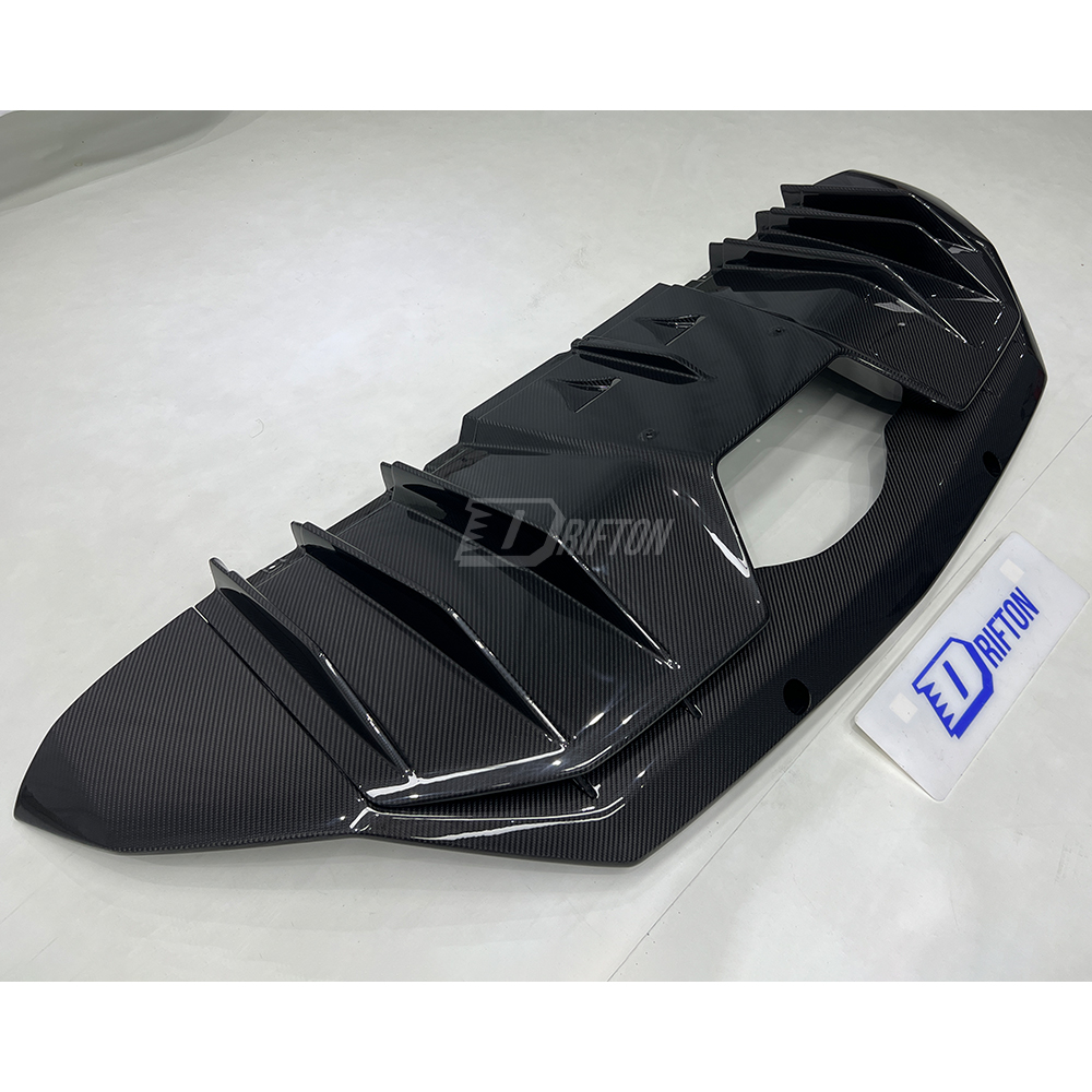 OEM Style Dry Carbon Fiber Rear Diffuser For Lamborghini Aventador S LP740 2016-2021