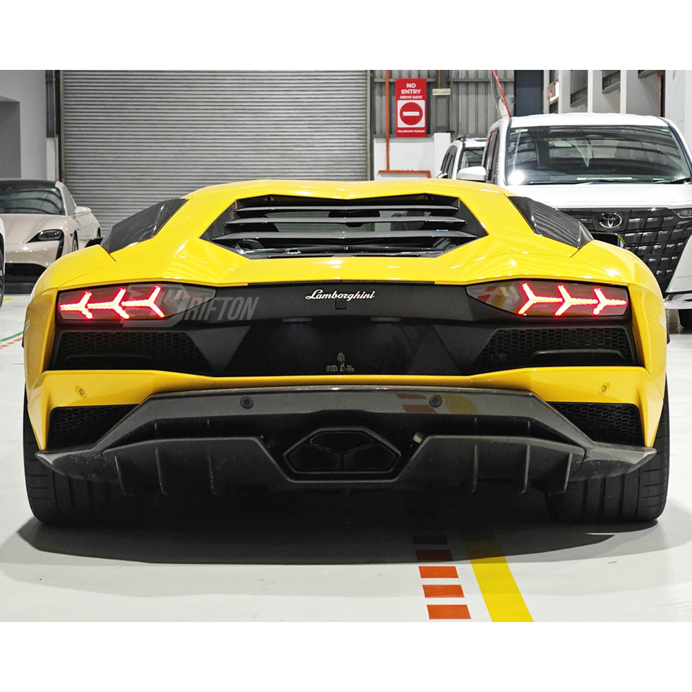 OEM Style Dry Carbon Fiber Rear Diffuser For Lamborghini Aventador S LP740 2016-2021