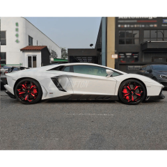 Novitec Style Dry Carbon Fiber Side Skirt For Lamborghini Aventador LP700 2011-2015