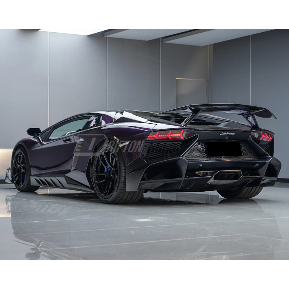 Novitec Style Dry Carbon Fiber Side Skirt For Lamborghini Aventador LP700 2011-2015