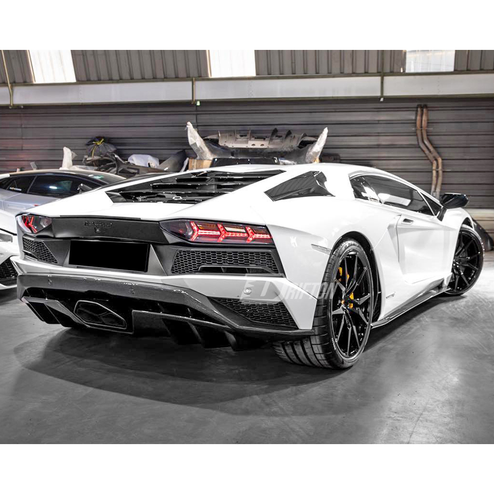 OEM Style Dry Carbon Fiber Rear Diffuser For Lamborghini Aventador S LP740 2016-2021