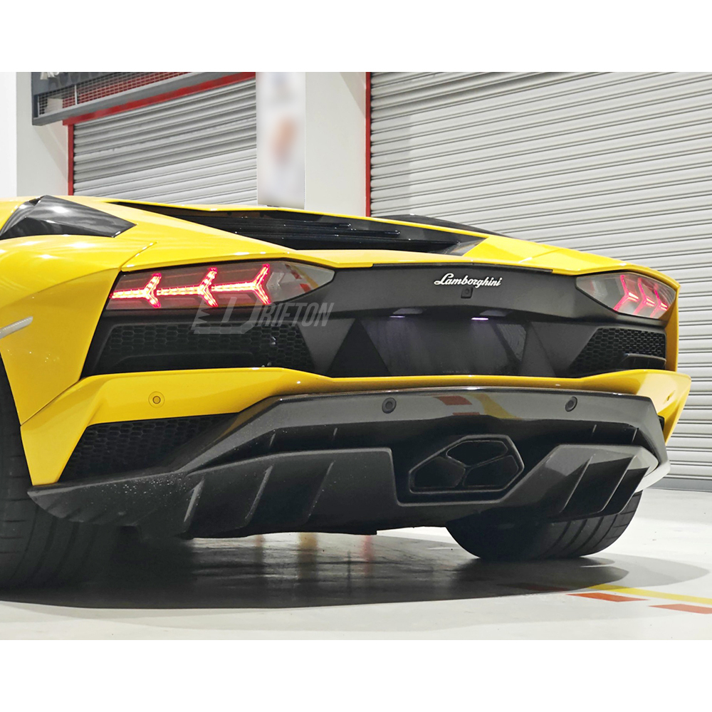 OEM Style Dry Carbon Fiber Rear Diffuser For Lamborghini Aventador S LP740 2016-2021