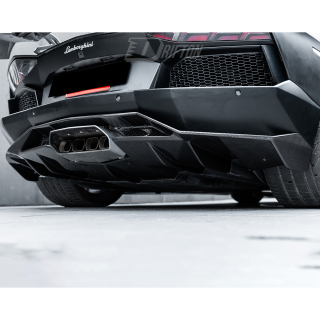 Vorsteiner Style Carbon Fiber Rear Diffuser For Lamborghini Aventador LP700 2011-2015