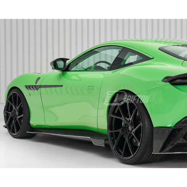 Mansory Style Dry Carbon Fiber Fender Trim For Ferrari Roma 2020-2025