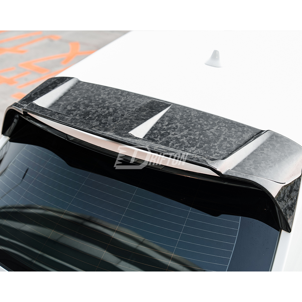 Mansory Ver.2 Style Conversion Body Kits For Rolls Royce Cullinan 2015-2028   (Partial Exposed Dry Carbon Fiber)（Center Exit Exhaust）
