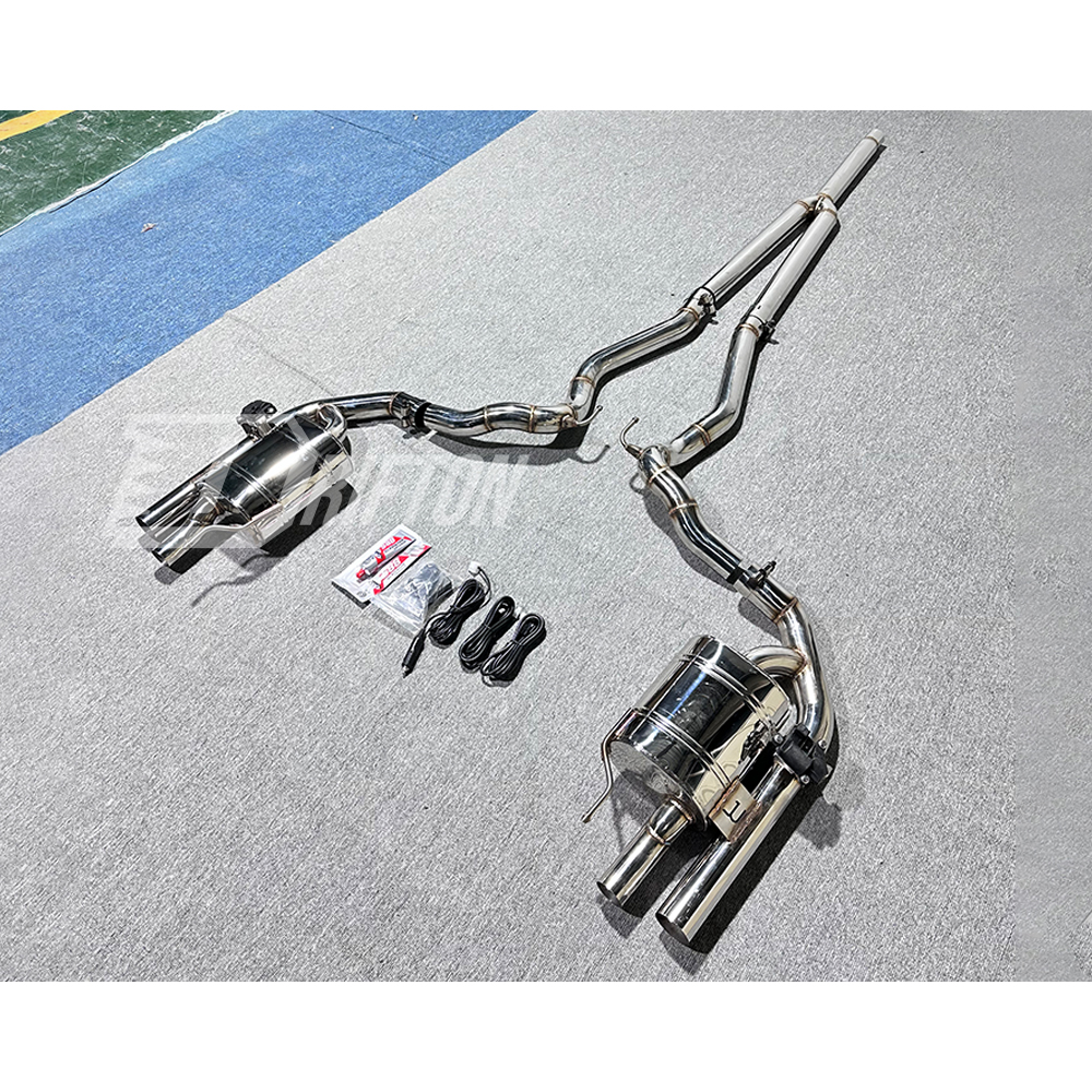 Dark Horse SC Style Dry Carbon Fiber Rear Diffuser with Exhaust System For Ford Mustang Gen7 S650 2024-On