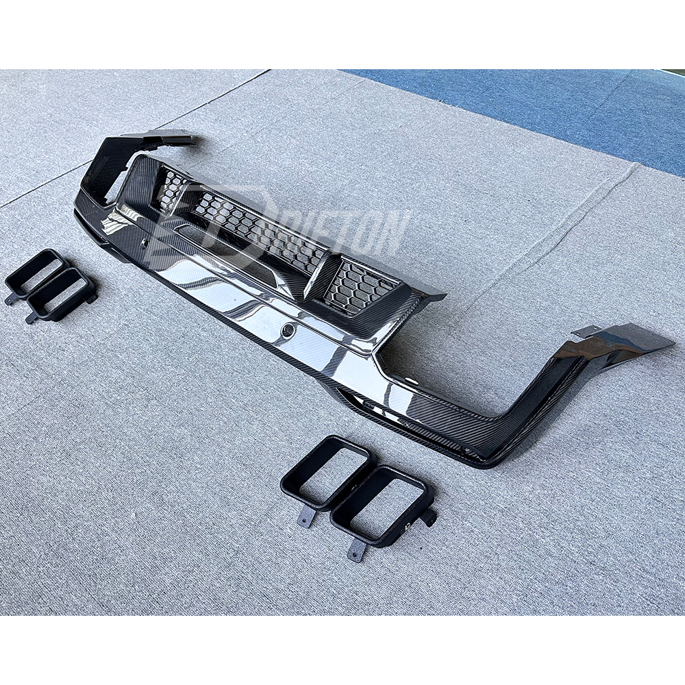 Dark Horse SC Style Dry Carbon Fiber Rear Diffuser with Exhaust System For Ford Mustang Gen7 S650 2024-On