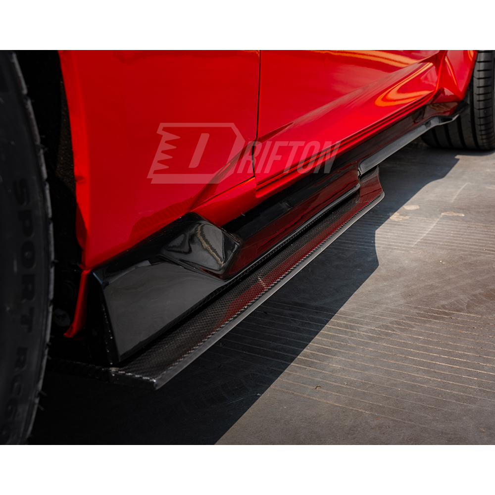 Dark Horse SC Style Dry Carbon Fiber Side Skirts For Ford Mustang Gen7 S650 2024-On