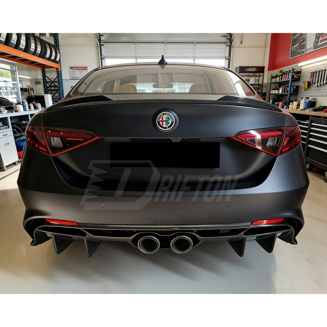 GTAM Style Carbon Fiber Rear Diffuser For Alfa Romeo Giulia QV Quadrifoglio 2016-2023