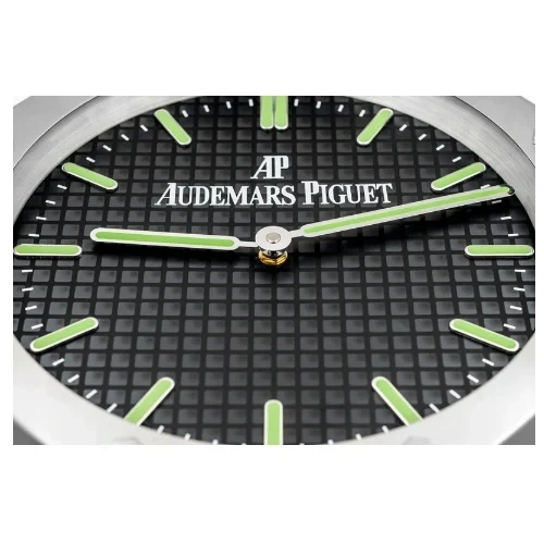 Audemars Piguet Royal Oak Sliver & Green Wall Clock details