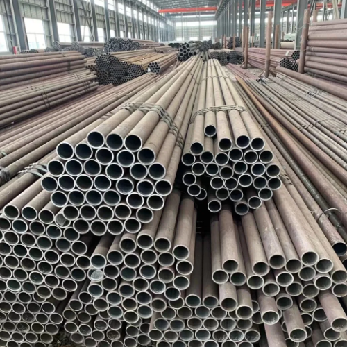 Sch80 Ss400 S235jr Q345 Q195 Sch 40 St37 St52 Round Black Painted Seamless Low Carbon Steel Pipe