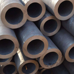 ASTM A53 A106 Q195 Q235B 1045 Round Hot Rolled Seamless Steel Pipe