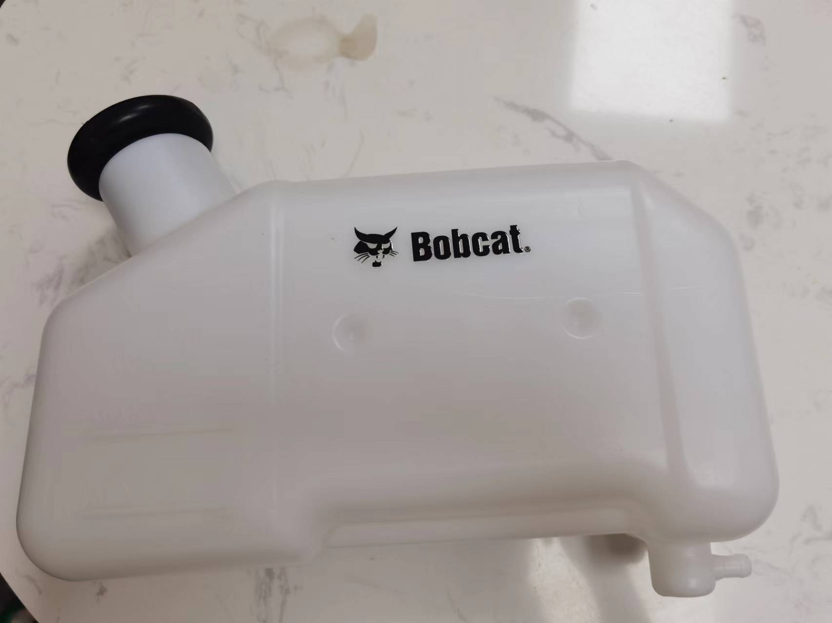 WATER COOLANT  TANK  6576660 FOR BOBCAT