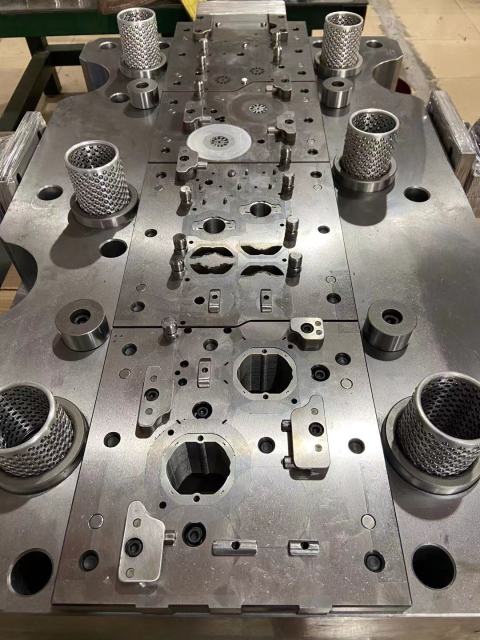 55mm shape pole motor core lamination progressive die