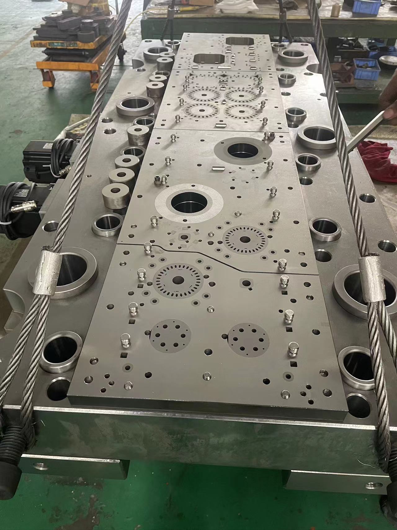 120mm stator rotor core lamination progressive die