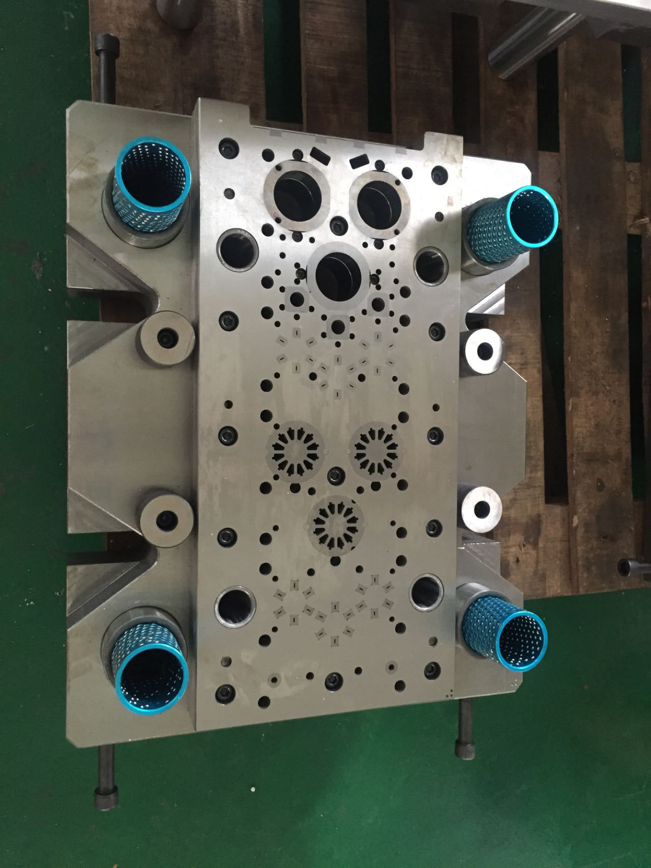 47mm BLDC motor core lamination stamping die
