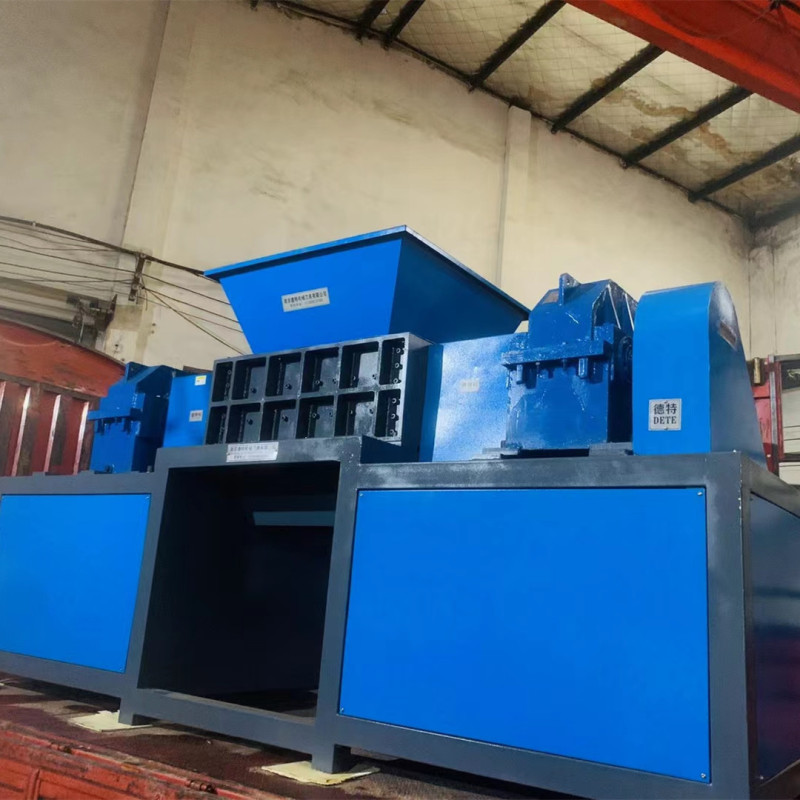 Dete Double Shaft Rubber Recycling Crusher Metal Shredder For Industrial Waste Tire Treatment