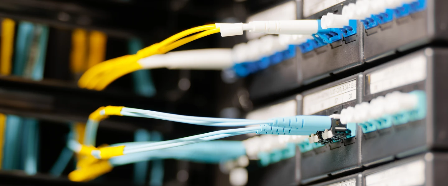 PoE vs. DC Power for Wireless APs