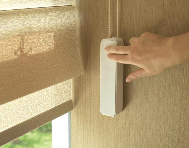 Doormacurtain Smart Shade - Retrofit Motorized Roller Shade Drive