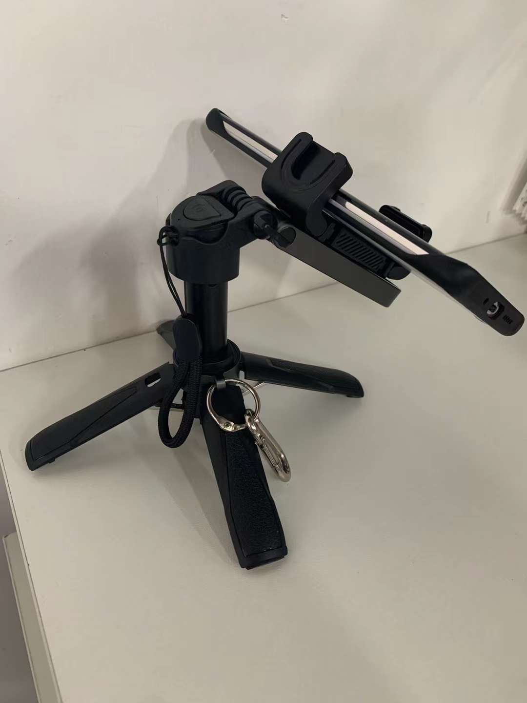 "P15 Mini Stand: 4-Feet Aluminum Alloy, Remote Charge, Auto-Open, Slide, Selfie, DSLR"