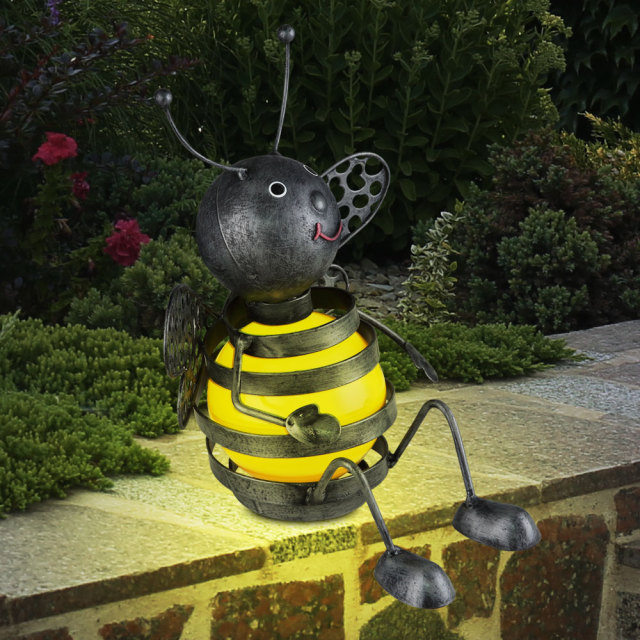 Metal Bee Solar Light