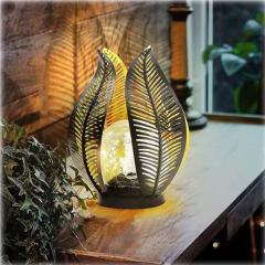 Metal Palm Leaf Solar Light