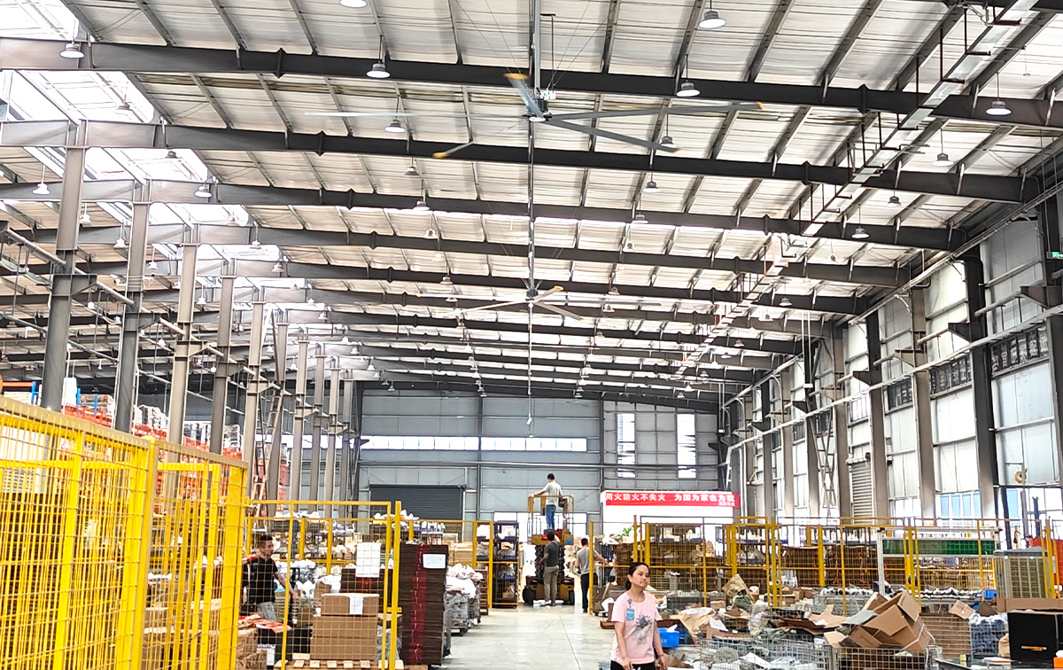 Industrial large ceiling fans - The efficient cooling device of the steel structure manufacturer