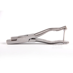 Veterinary ear notcher