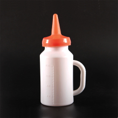 1.6L Milk feeding bottle