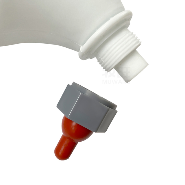 2.5L Tilted nipple milk feeding bottle