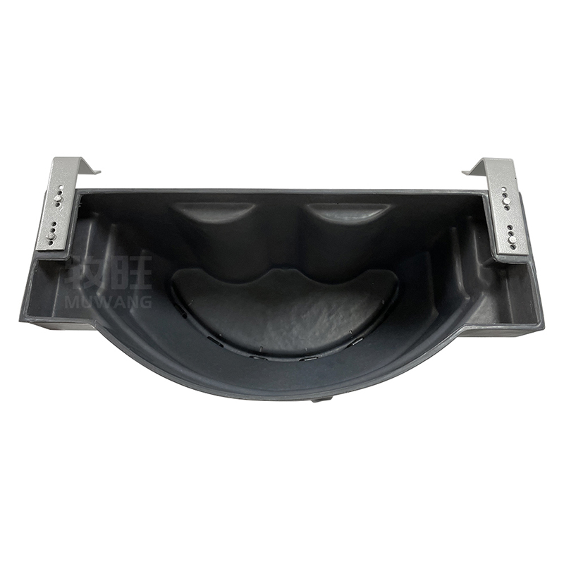 36L Calf feeding bucket with 6 teats