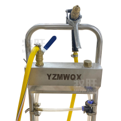 Boots cleaning machine