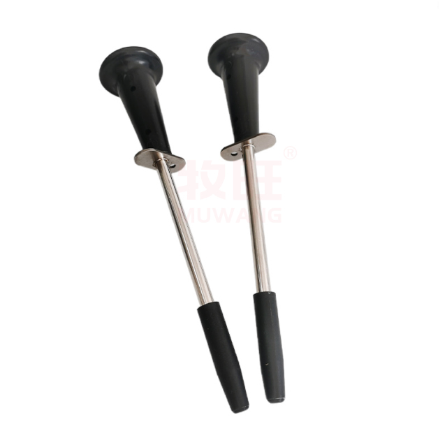 Cattle and sheep deflator needle