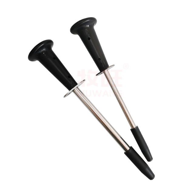 Cattle and sheep deflator needle