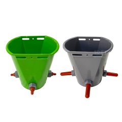 8L Calf feeder with 3 teat