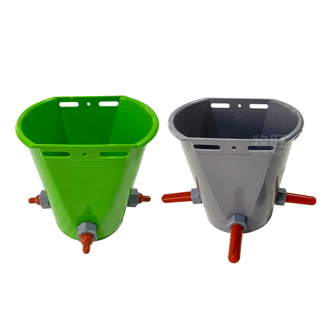 8L Calf feeder with 3 teat