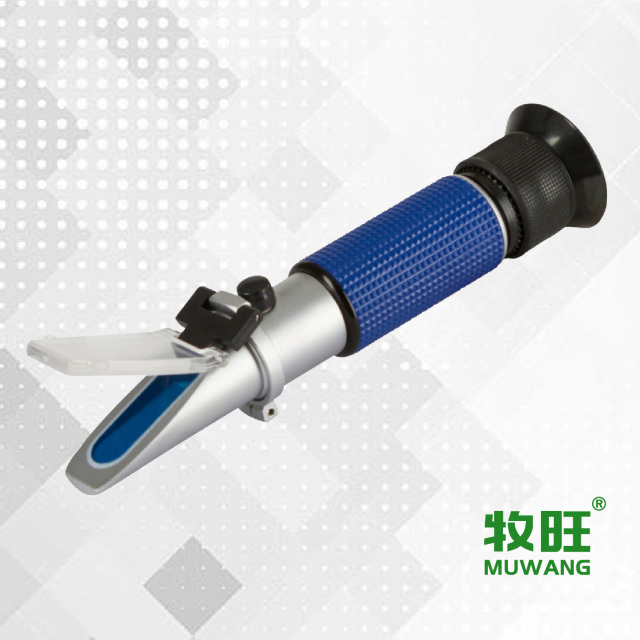 Bovine colostrum refractometer
