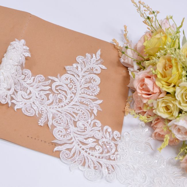 Beaded Embroidered Lace Trimming 3ST1026