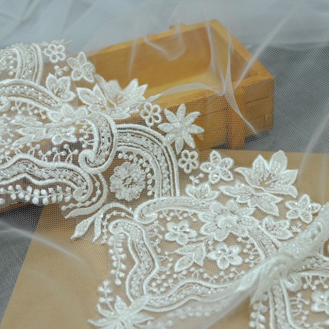 Beaded Embroidered Lace Trimming 3ST1019