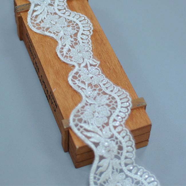 Beaded Embroidered Lace Trimming 3ST1021