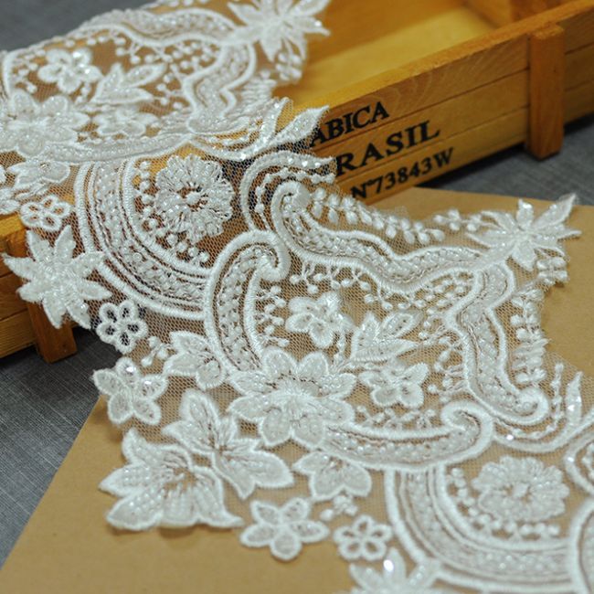 Beaded Embroidered Lace Trimming 3ST1019