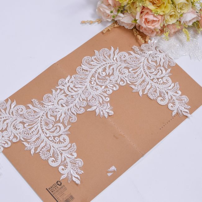 Beaded Embroidered Lace Trimming 3ST1026