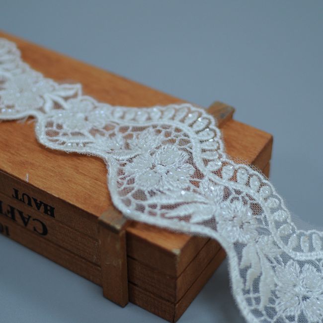 Beaded Embroidered Lace Trimming 3ST1021